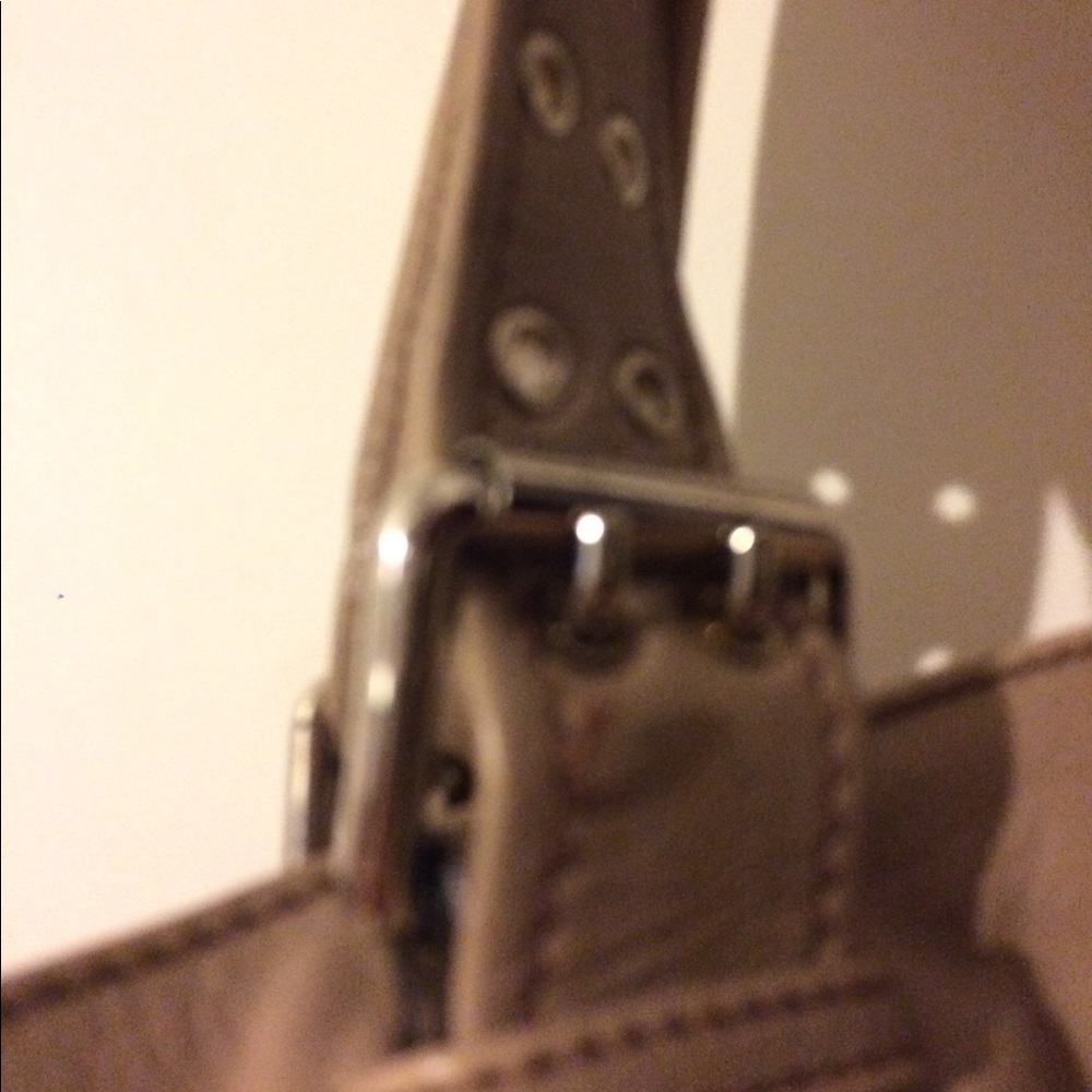 Marc Jacobs Tan Purse - Picture 4 of 8